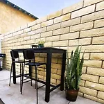 Cozy Home Newly Remodeled Close To Hot Attractions Disneyland, Beach, Knott\'S Berry Farm