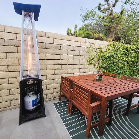 Cozy Newly Remodeled Close To Hot Attractions Disneyland, Beach, Knott's Berry Farm Holiday home Garden Grove