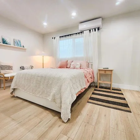 Cozy Newly Remodeled Close To Hot Attractions Disneyland, Beach, Knott's Berry Farm * Garden Grove